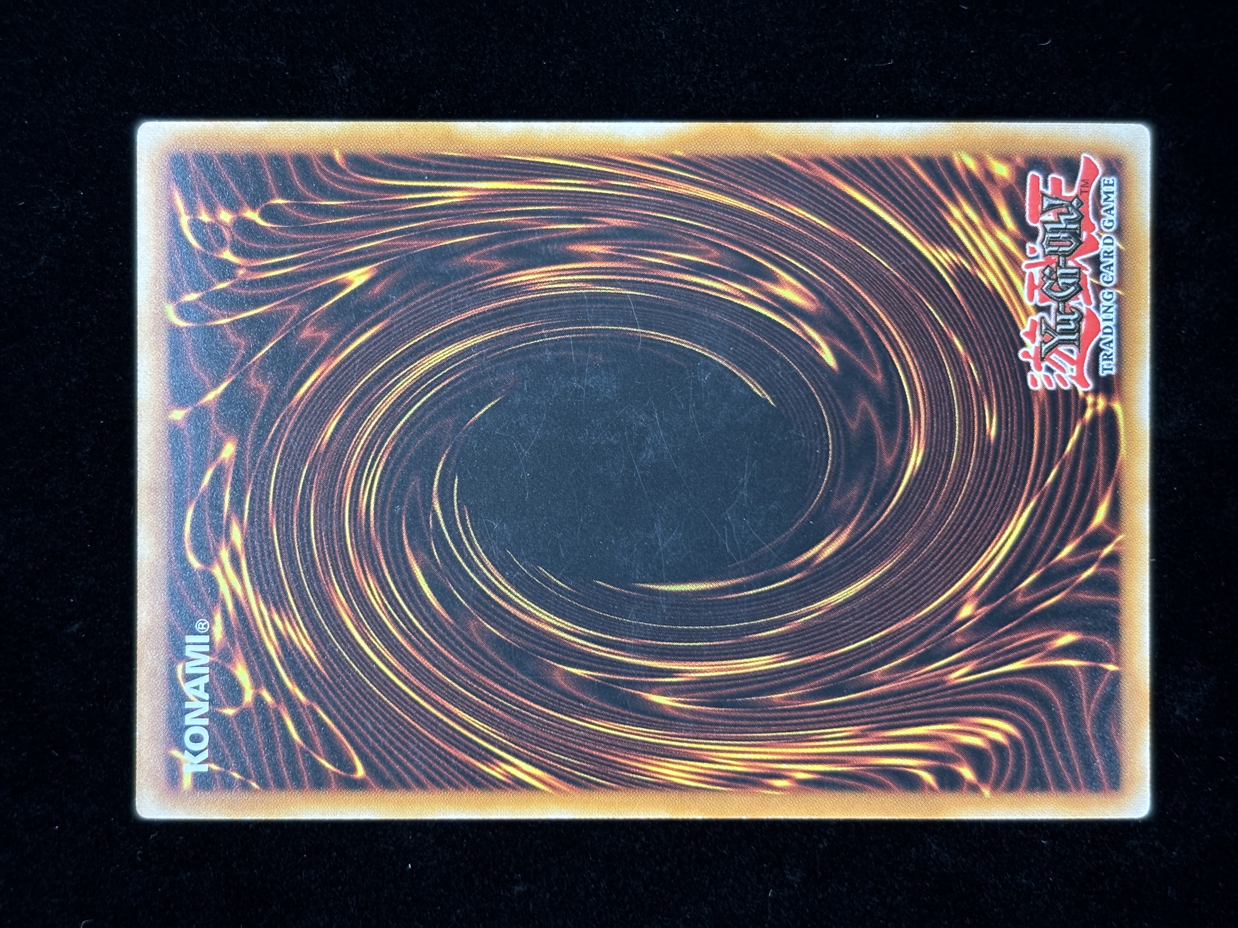 【状態B】●BLUE-EYES WHITE DRAGON(背景石板)(LCKC-EN001)(UR)B