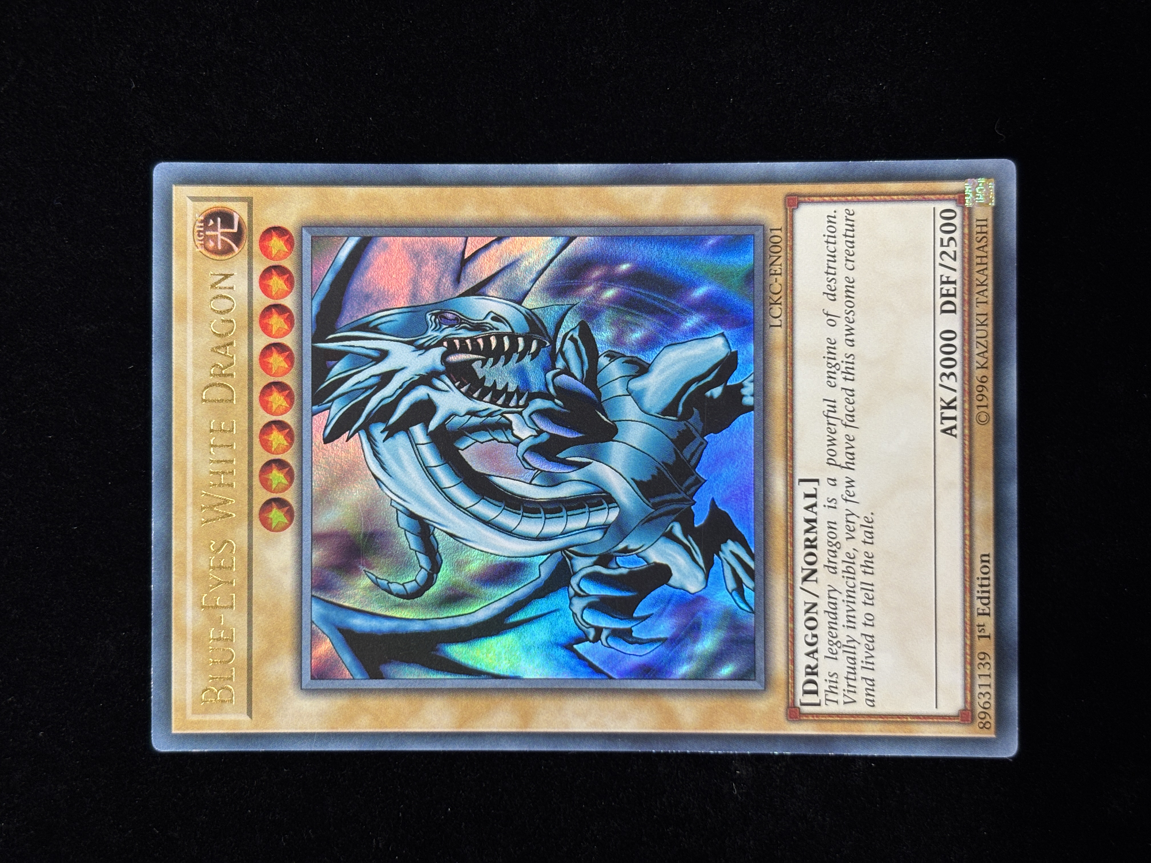 【状態B】●BLUE-EYES WHITE DRAGON(顔右向き)(LCKC-EN001)(UR)A