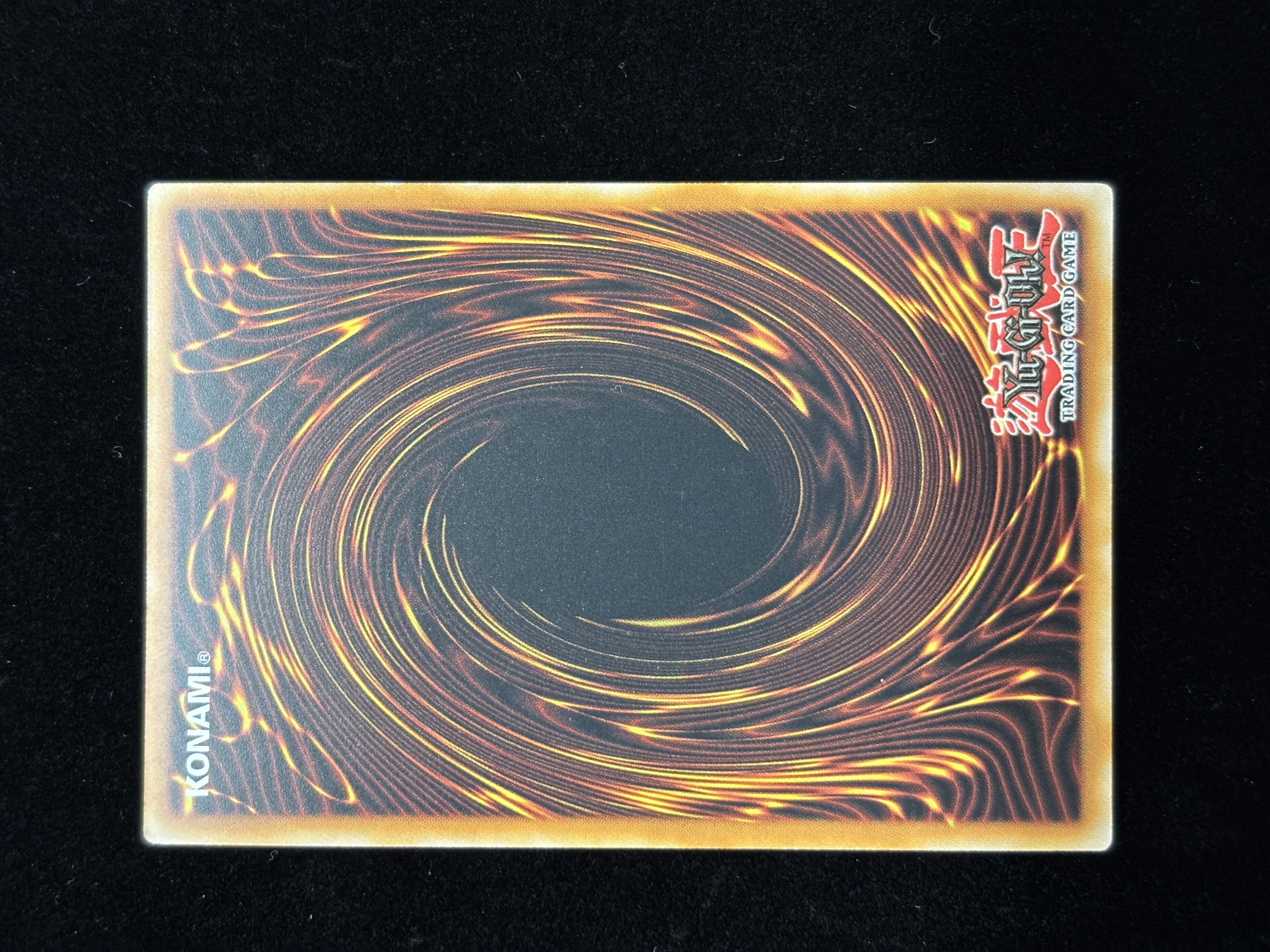 【状態B】●BLUE-EYES WHITE DRAGON(顔右向き)(LCKC-EN001)(UR)A